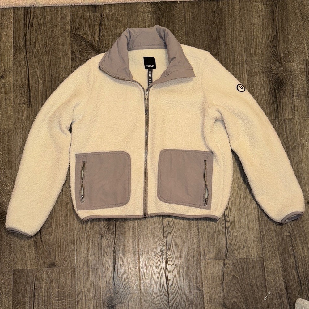 Vuori women’s Alpine Sherpa jacket